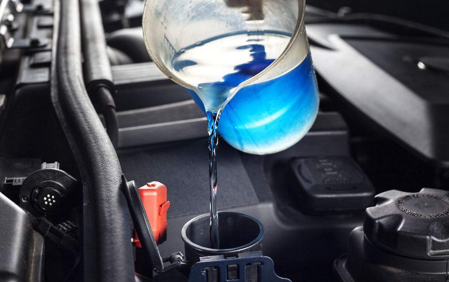 汽車防凍液作用大，劣質防凍液千萬不能用！