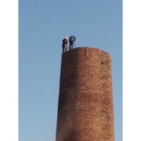 煙囪拆除