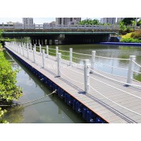 來一波輕功水上漂 感受水上浮橋的魅力！13710604557