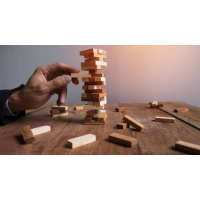 云南約牛證券夸大炒股收益誘導股民交費，被坑要求全額退款被拒！